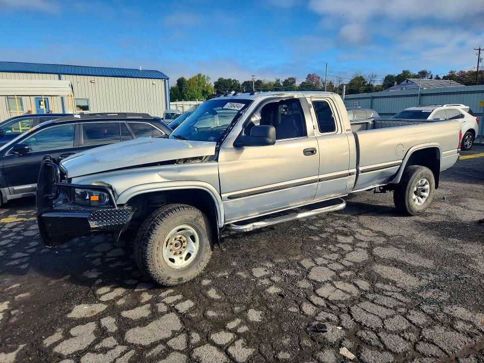 DODGE RAM 2500 1999 with VIN 1B7KF2369XJ554970 - Photo from auction