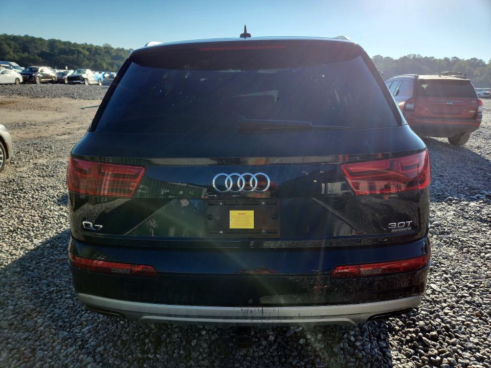 Zdjęcie 6 z aukcji – 2017 AUDI Q7 z VIN WA1VAAF76HD016683