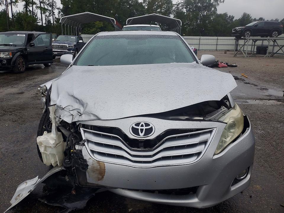Photo 5 from auction – 2011 TOYOTA CAMRY with VIN 4T1BF3EK2BU224798