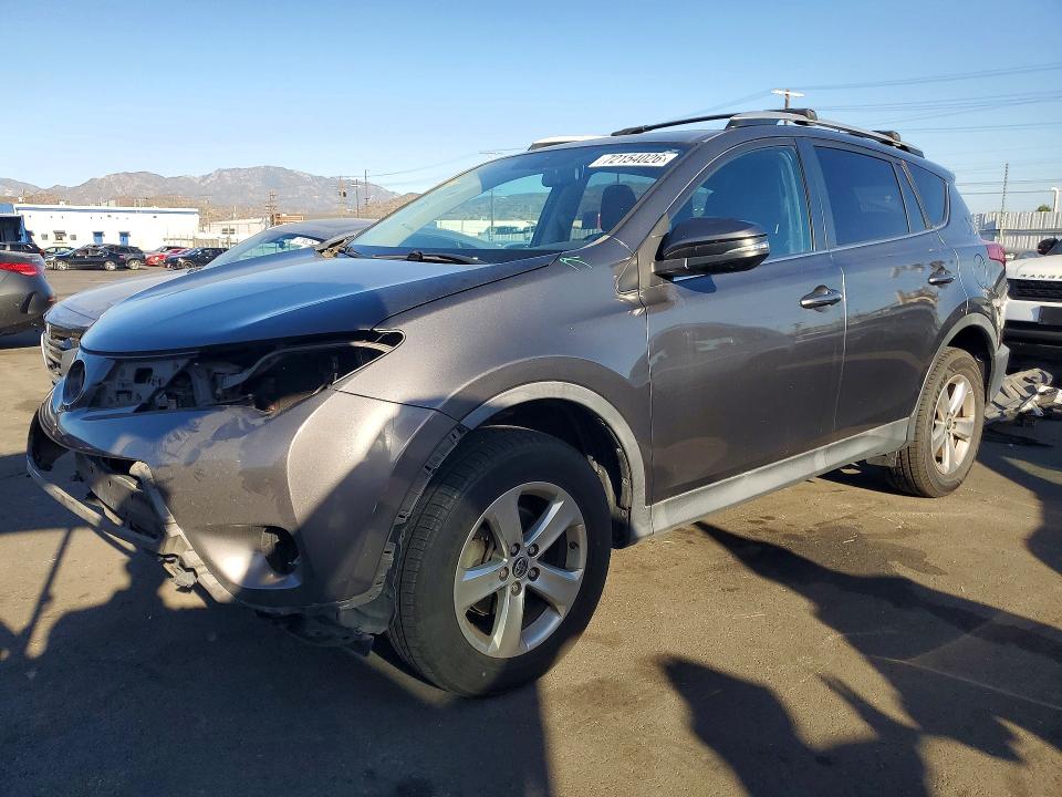 TOYOTA RAV4 2015 with VIN 2T3WFREV9FW176146 - Photo from auction