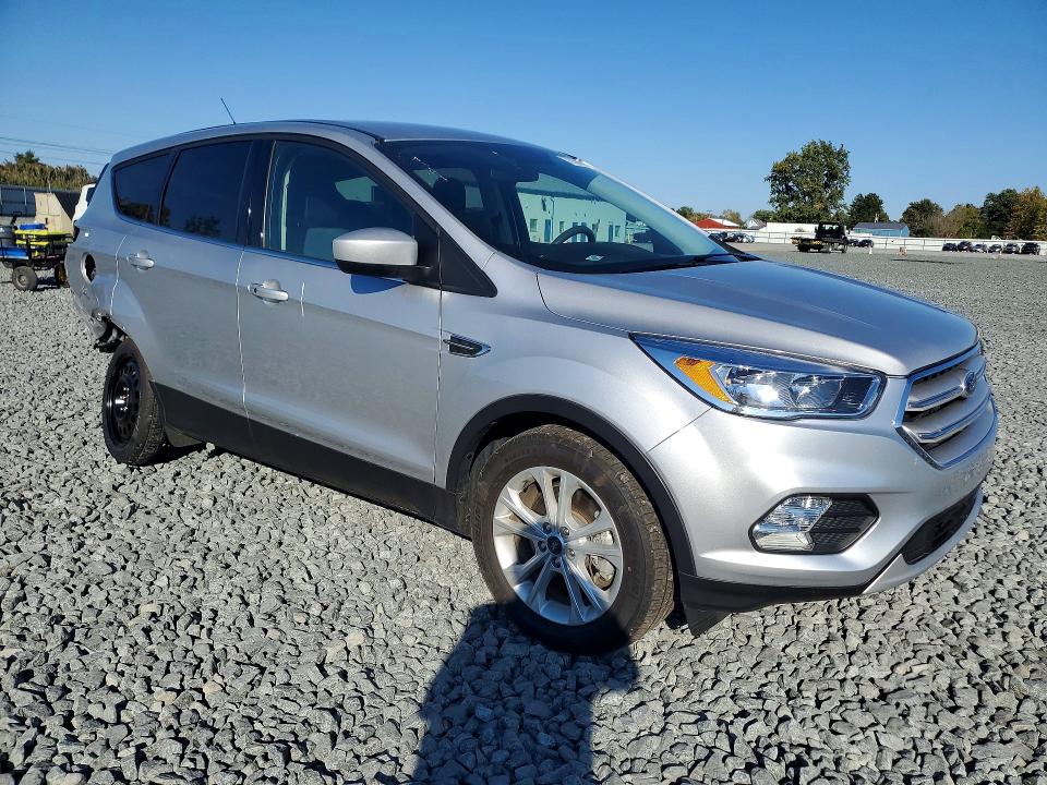 Photo 4 from auction – 2019 FORD ESCAPE with VIN 1FMCU9GDXKUA76833