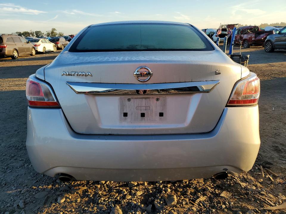 Снимка 6 от търг – 2015 NISSAN ALTIMA с VIN 1N4AL3AP0FC262297