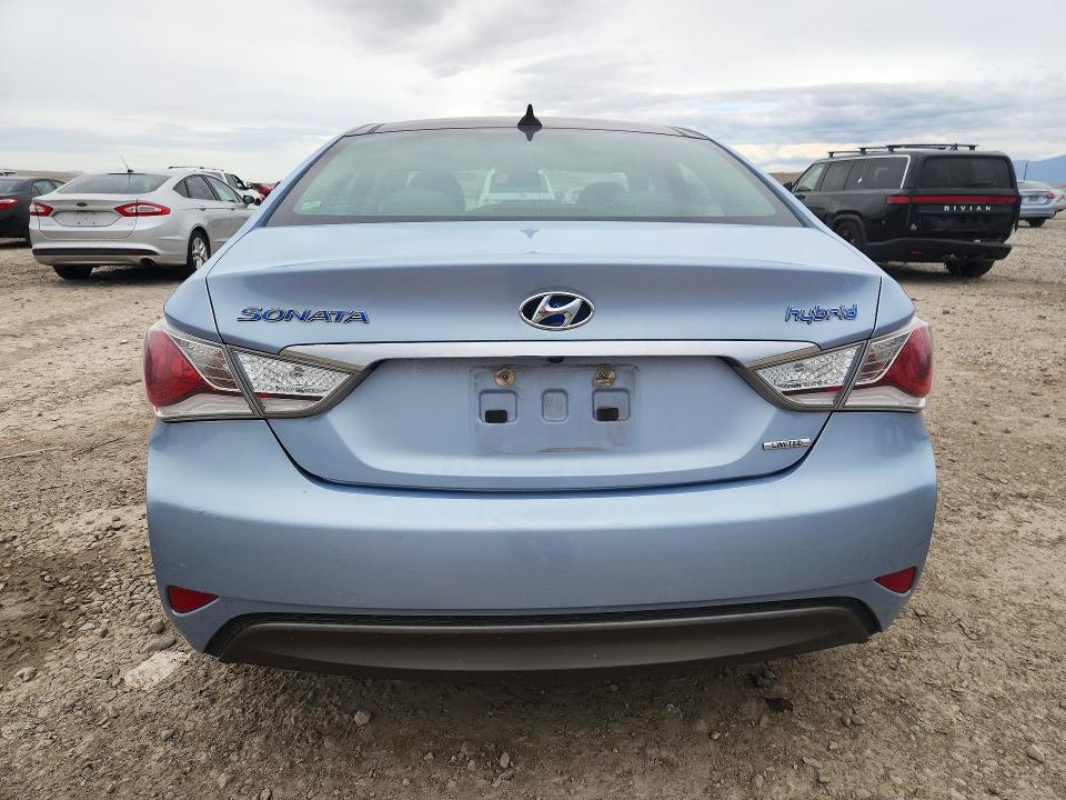 Снимка 6 от търг – 2015 HYUNDAI SONATA HYBRID с VIN KMHEC4A45FA118968