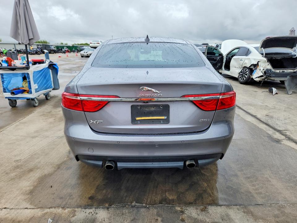 Photo 6 from auction – 2020 JAGUAR XF with VIN SAJBE4FX0LCY83978
