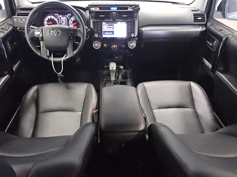 Снимка 8 от търг – 2022 TOYOTA 4RUNNER с VIN JTERU5JR9N6067847