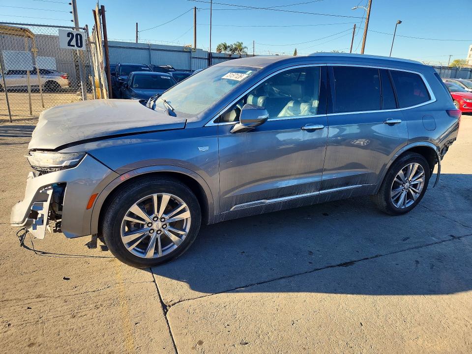 CADILLAC XT6 2022 with VIN 1GYKPCRS7NZ111247 - Photo from auction