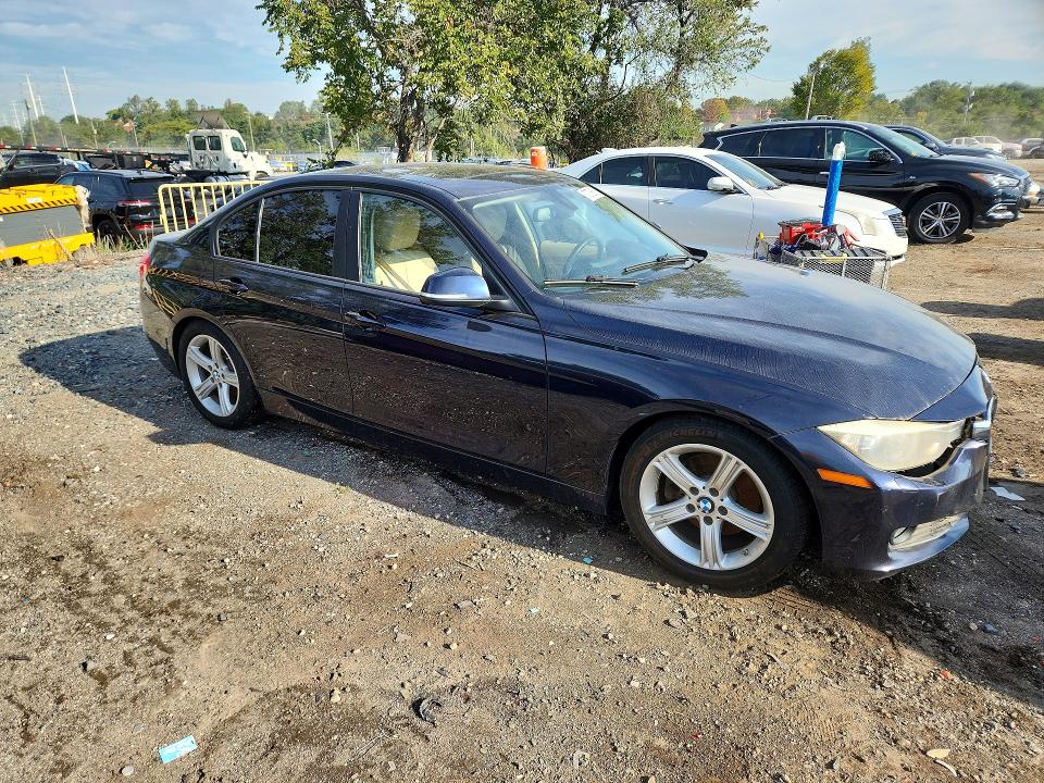 Фото 4 с аукциона – 2013 BMW 328 с VIN WBA3B5G56DNS03180
