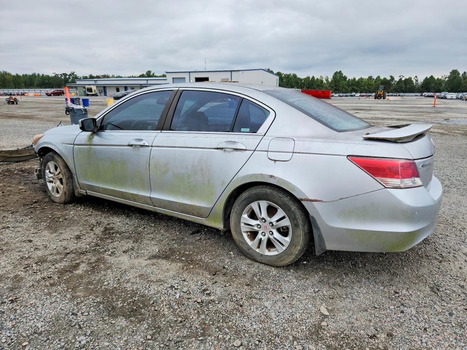 Снимка 2 от търг – 2008 HONDA ACCORD с VIN 1HGCP26488A012032