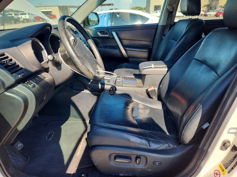 Photo 7 from auction – 2013 TOYOTA HIGHLANDER with VIN 5TDZK3EH8DS117667