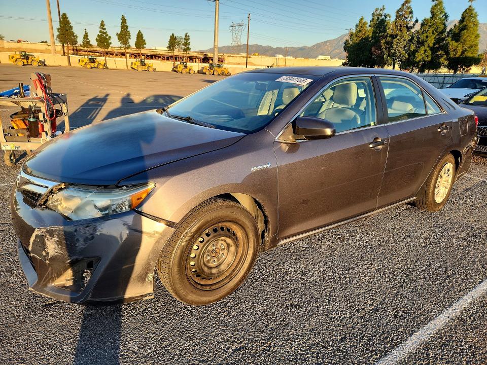 TOYOTA CAMRY HYBRID 2012 с VIN 4T1BD1FK1CU062480 - Снимка от търг
