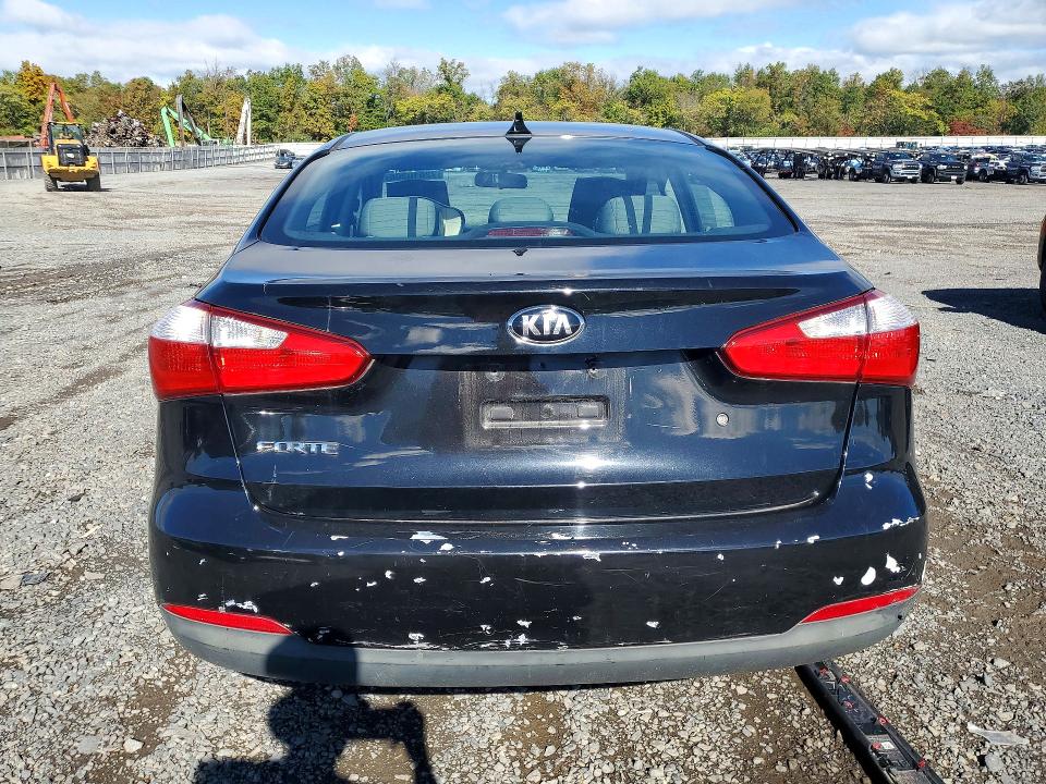 صورة رقم 6 من المزاد - 2014 KIA FORTE مع VIN KNAFK4A65E5139630