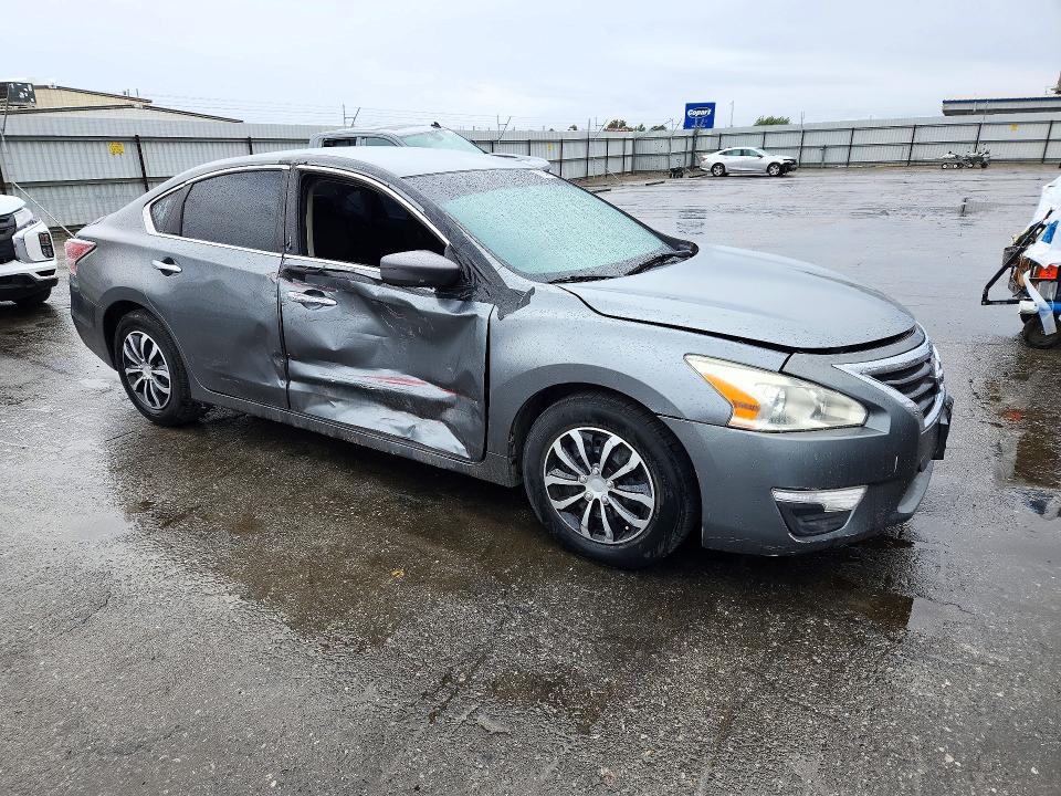 Photo 4 from auction – 2015 NISSAN ALTIMA with VIN 1N4AL3APXFC239187