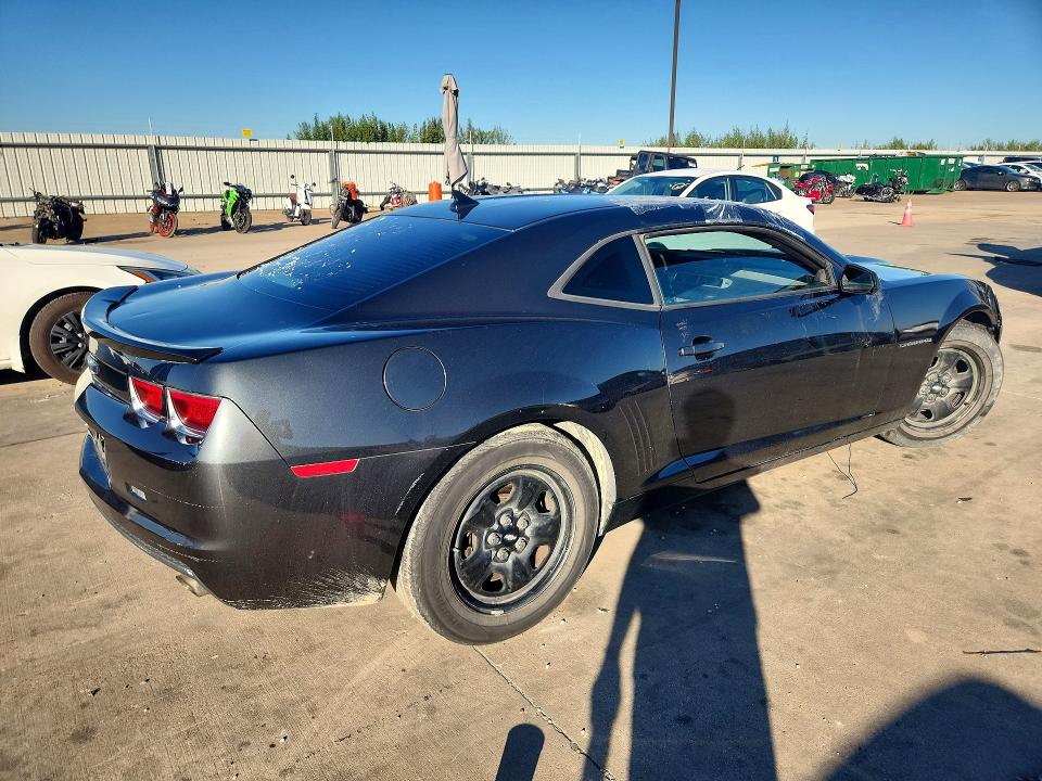 Photo 3 from auction – 2013 CHEVROLET CAMARO with VIN 2G1FA1E30D9179550