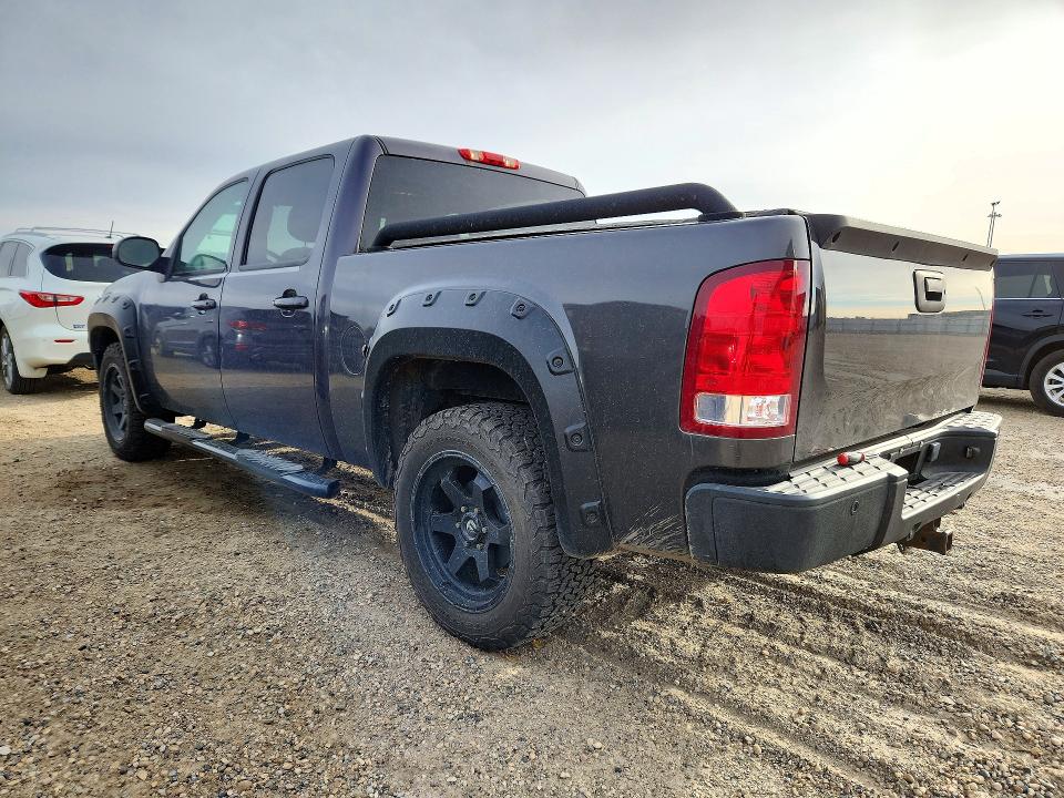 Снимка 2 от търг – 2010 GMC SIERRA с VIN 3GTRKWE30AG117890