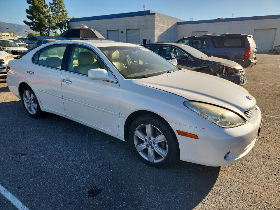 Zdjęcie 4 z aukcji – 2005 LEXUS ES z VIN JTHBA30G255076915