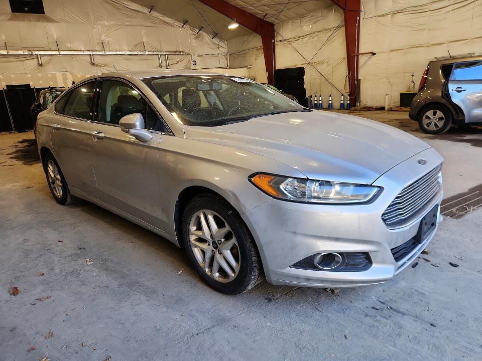 Foto 4 de la subasta – 2016 FORD FUSION con VIN 3FA6P0HDXGR162148