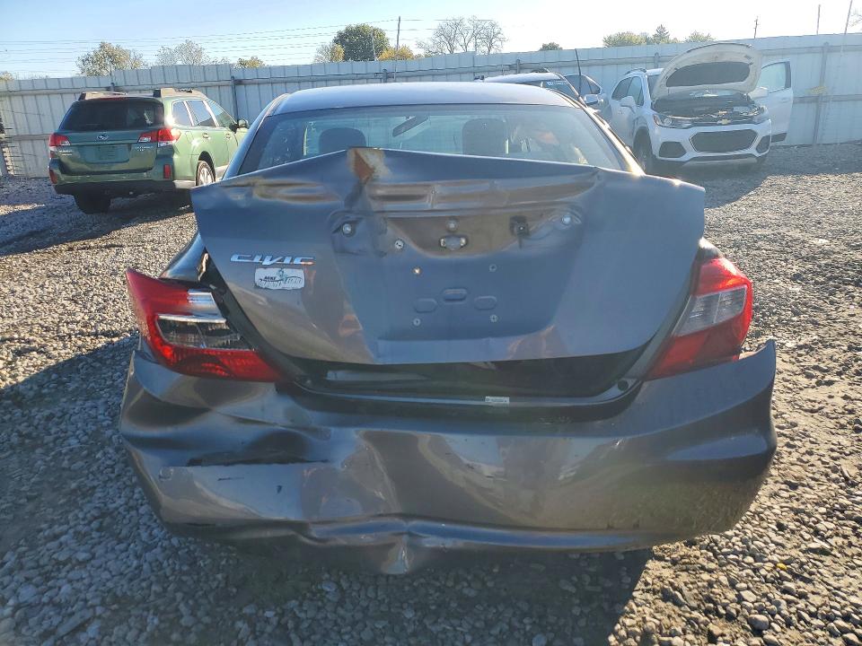 Снимка 6 от търг – 2012 HONDA CIVIC с VIN 19XFB2F58CE080243
