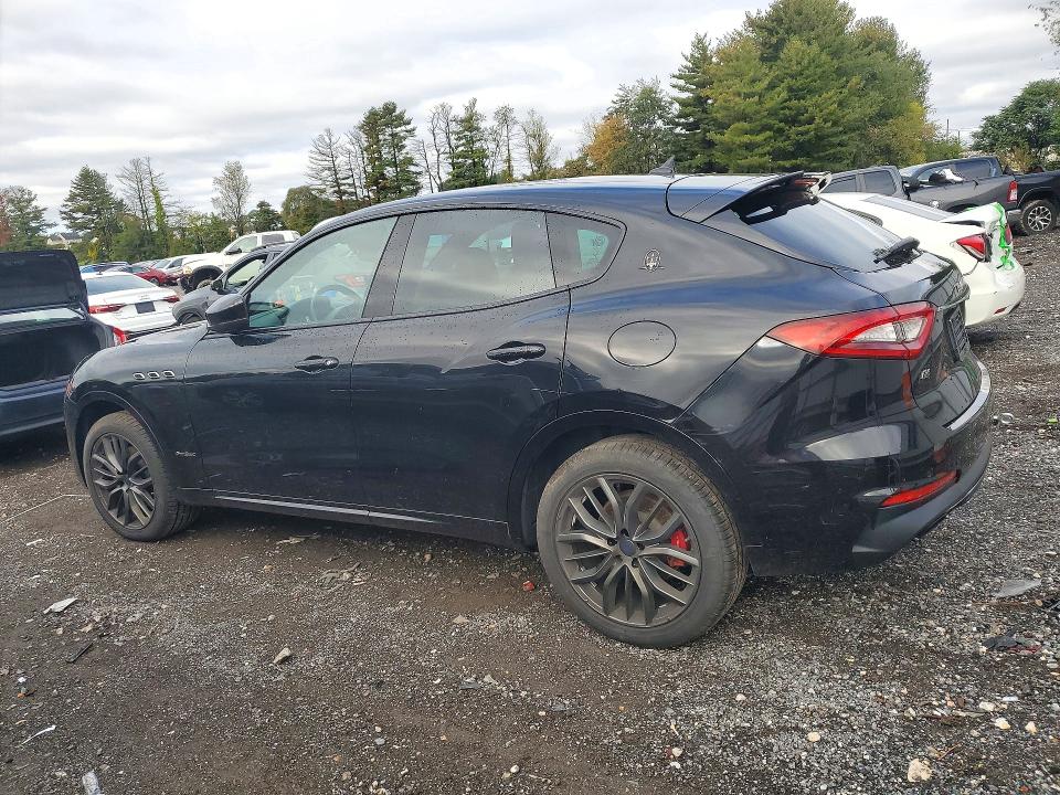 Photo 2 from auction – 2019 MASERATI LEVANTE with VIN ZN661XUS8KX325399