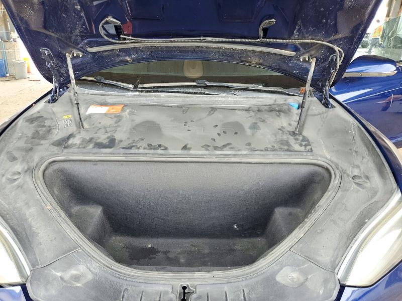 Zdjęcie 11 z aukcji – 2018 TESLA MODEL S z VIN 5YJSA1E28JF282820