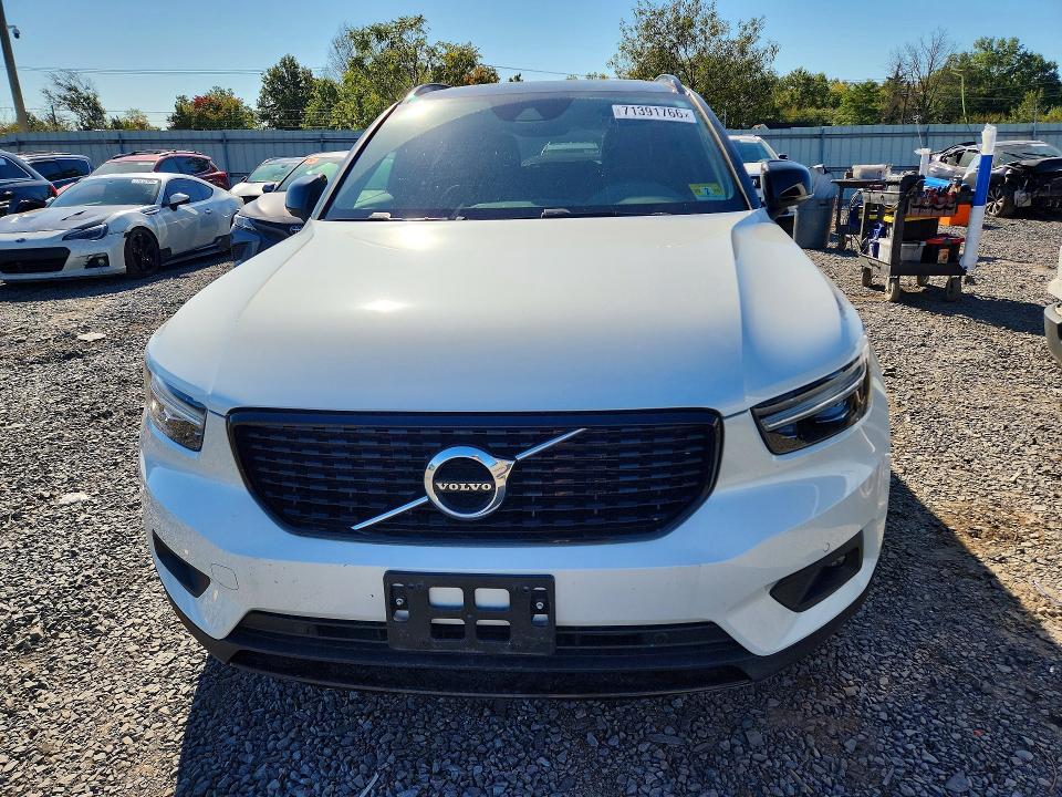 صورة رقم 5 من المزاد - 2019 VOLVO XC40 مع VIN YV4162UM2K2109897