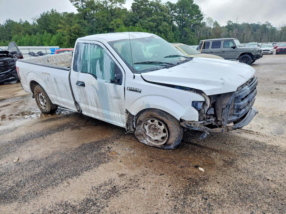 Photo 4 from auction – 2017 FORD F150 with VIN 1FTMF1C87HKC09775