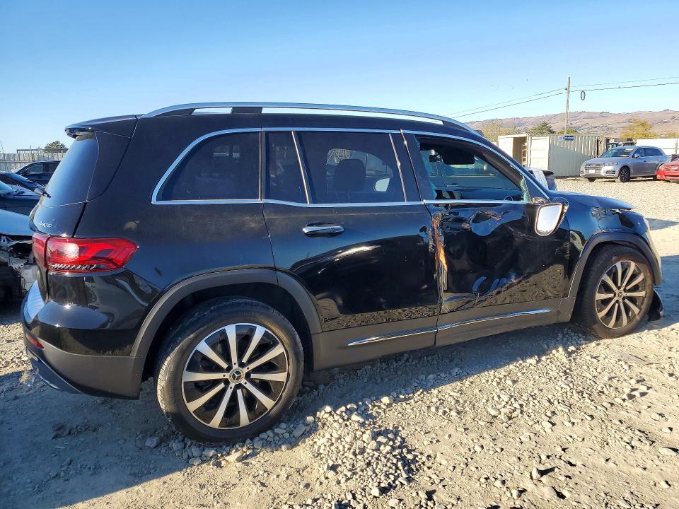 Снимка 3 от търг – 2023 MERCEDES-BENZ GLB с VIN W1N4M4HB0PW264905