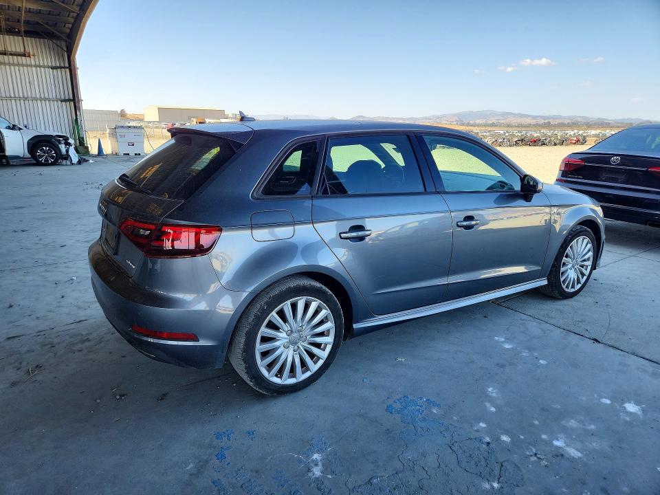 Photo 3 from auction – 2016 AUDI A3 with VIN WAUUPBFFXGA158691