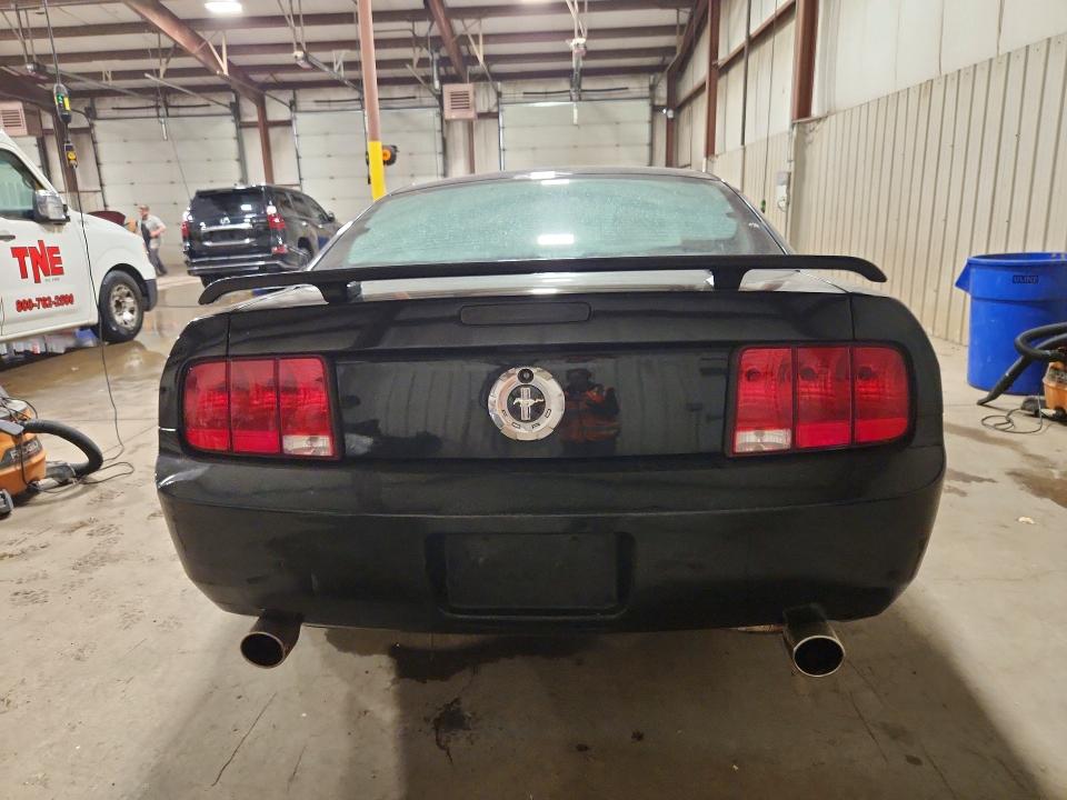 Foto 6 de la subasta – 2005 FORD MUSTANG con VIN 1ZVFT80N455129152