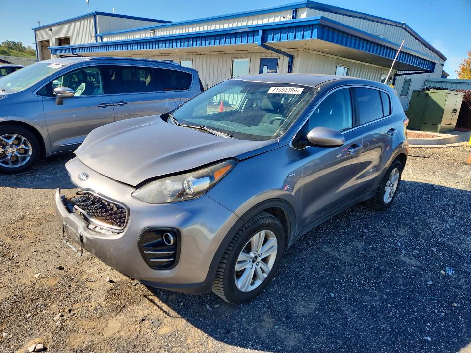 KIA SPORTAGE 2018 مع رقم تعريف المركبة KNDPMCAC2J7403273 - صورة من المزاد