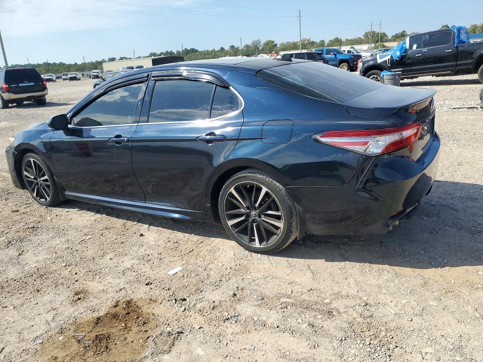 Photo 2 from auction – 2019 TOYOTA CAMRY with VIN 4T1B61HK6KU770889
