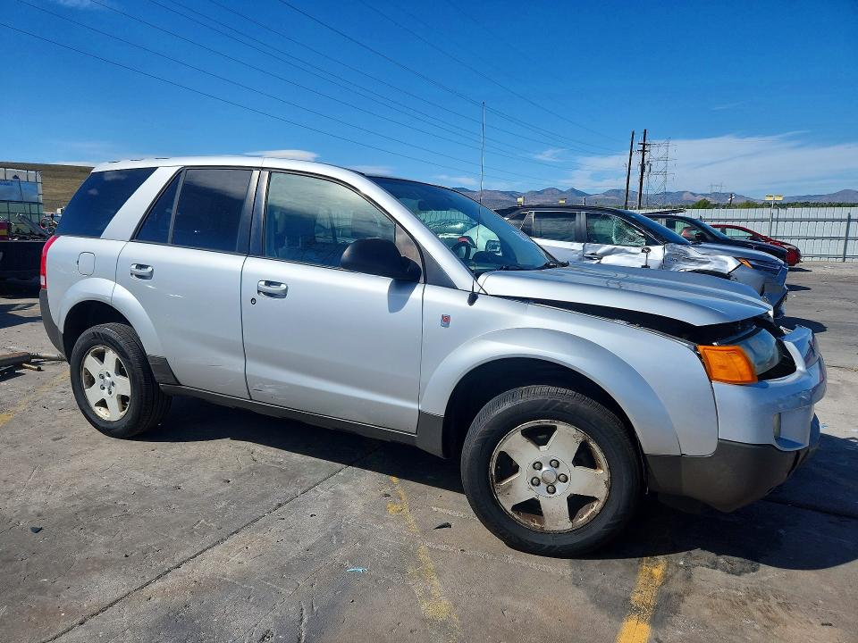 Photo 4 from auction – 2004 SATURN VUE with VIN 5GZCZ53414S874882