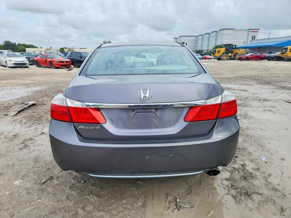 Photo 6 from auction – 2015 HONDA ACCORD with VIN 1HGCR2F38FA197312