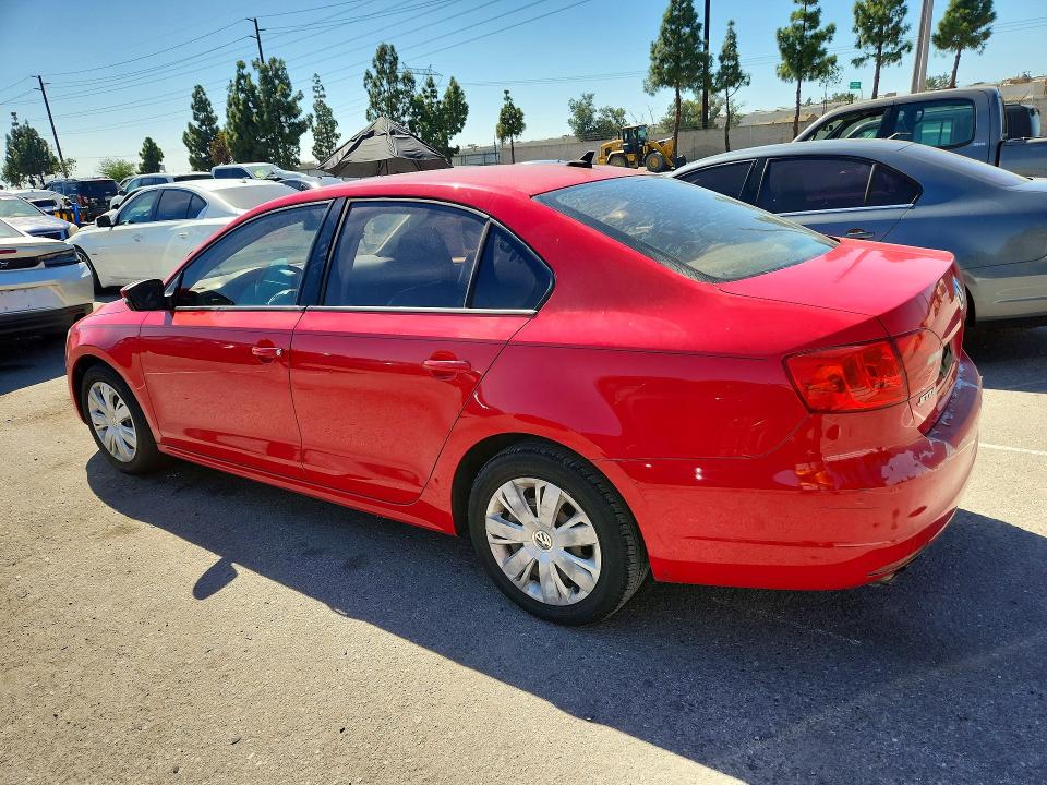 Снимка 2 от търг – 2014 VOLKSWAGEN JETTA с VIN 3VWD17AJ9EM430304
