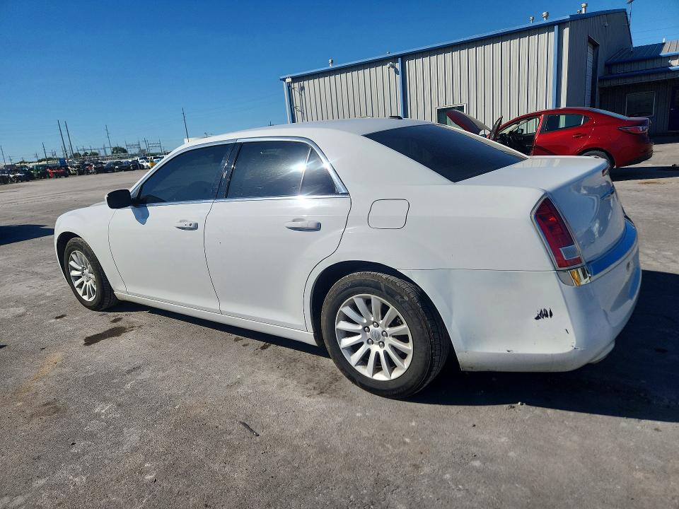 Фото 2 с аукциона – 2013 CHRYSLER 300 с VIN 2C3CCAAG7DH508316