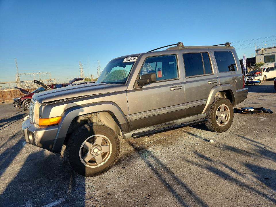 JEEP COMMANDER 2008 with VIN 1J8HH48K28C167648 - Photo from auction
