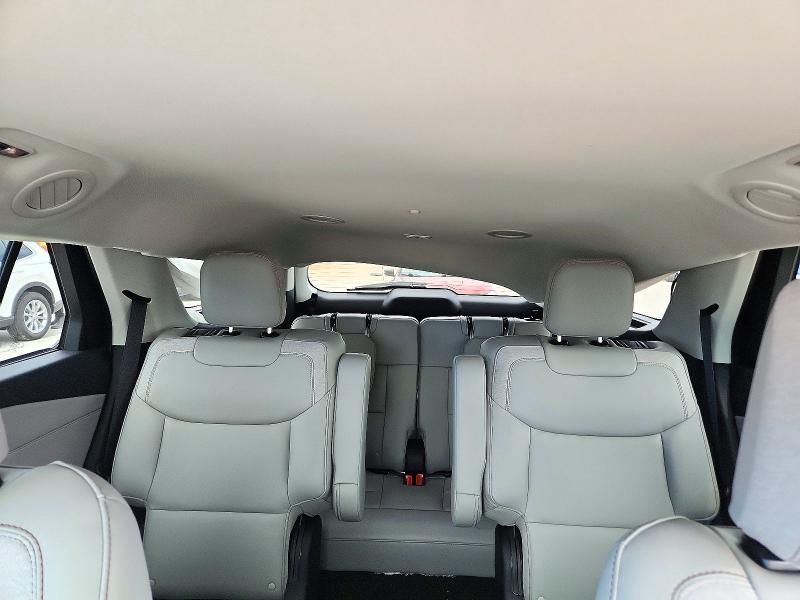 Снимка 10 от търг – 2025 FORD EXPLORER с VIN 1FMUK7DH2SGC63360