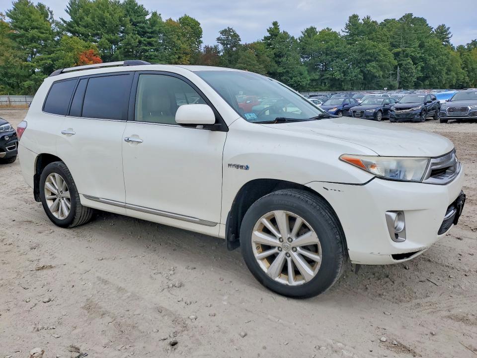Photo 4 from auction – 2013 TOYOTA HIGHLANDER with VIN JTEDC3EH5D2013860