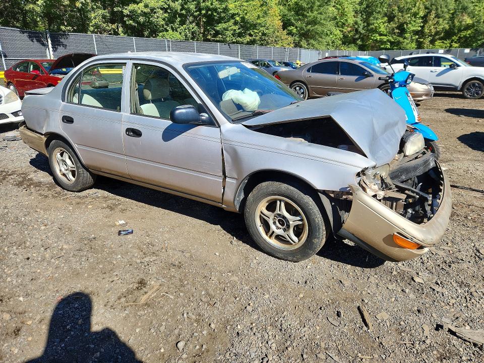 Снимка 4 от търг – 1996 TOYOTA COROLLA с VIN 2T1BA02E7TC133153