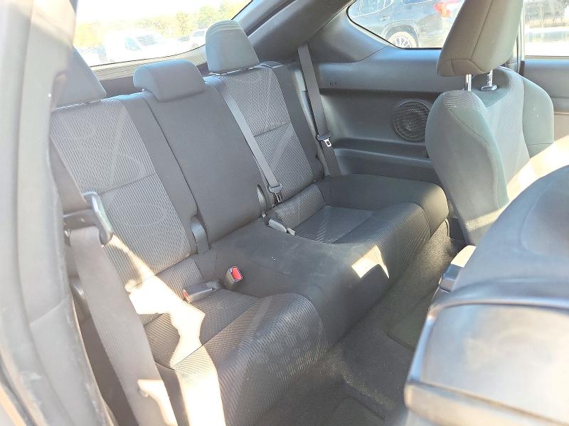 Снимка 10 от търг – 2011 SCION TC с VIN JTKJF5C71B3016291