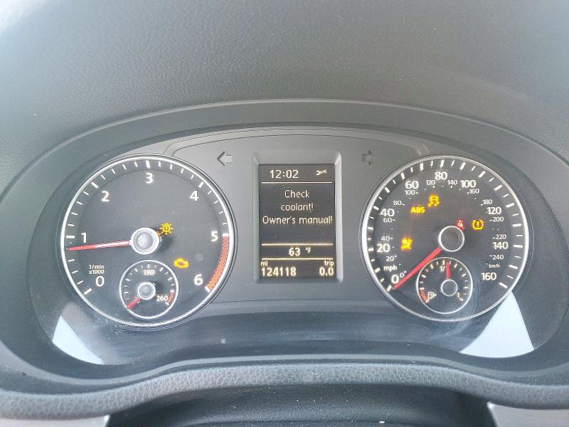 Снимка 9 от търг – 2015 VOLKSWAGEN PASSAT SE AUTOMATIC с VIN 1VWBV7A3XFC038433