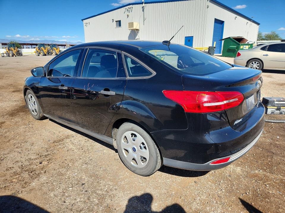 Снимка 2 от търг – 2016 FORD FOCUS с VIN 1FADP3E27GL360440
