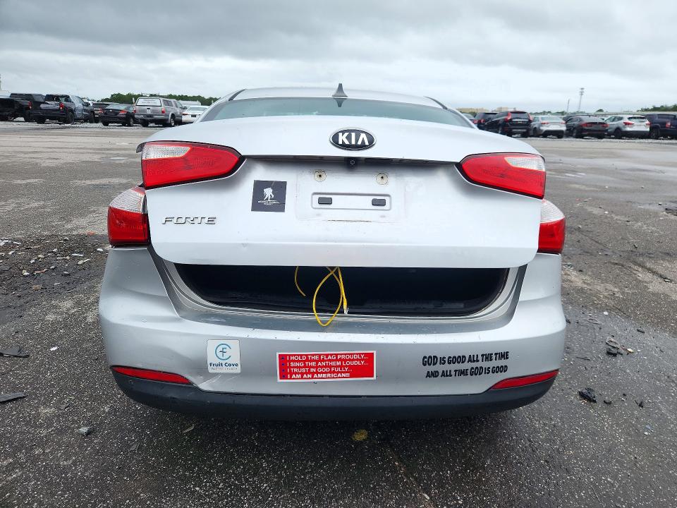 Photo 6 from auction – 2016 KIA FORTE with VIN KNAFX4A68G5502796