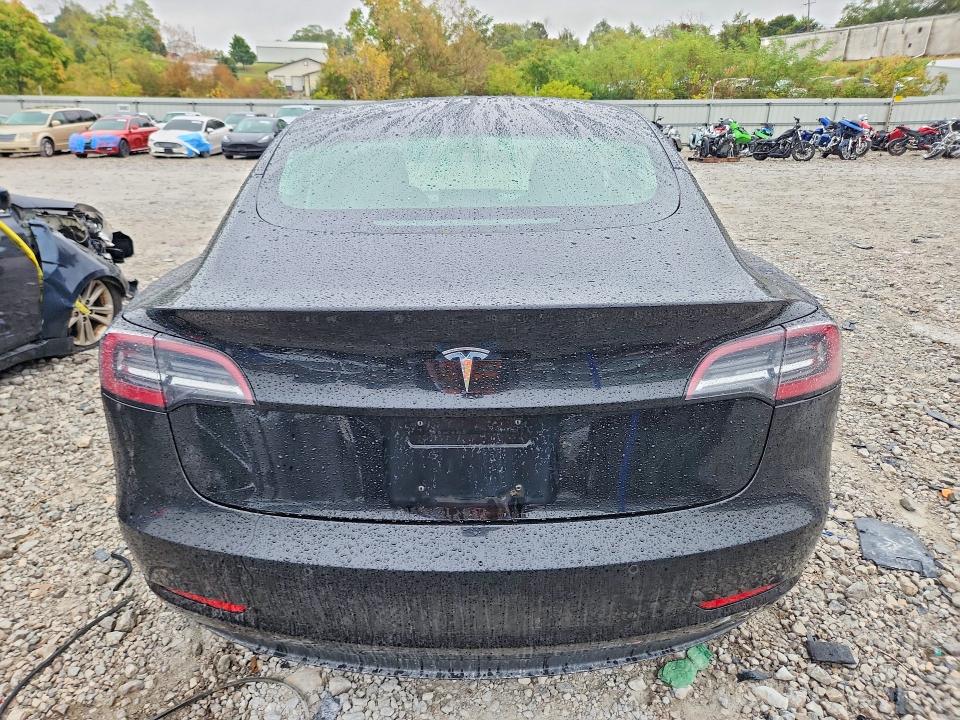Снимка 6 от търг – 2018 TESLA MODEL 3 с VIN 5YJ3E1EB4JF082509