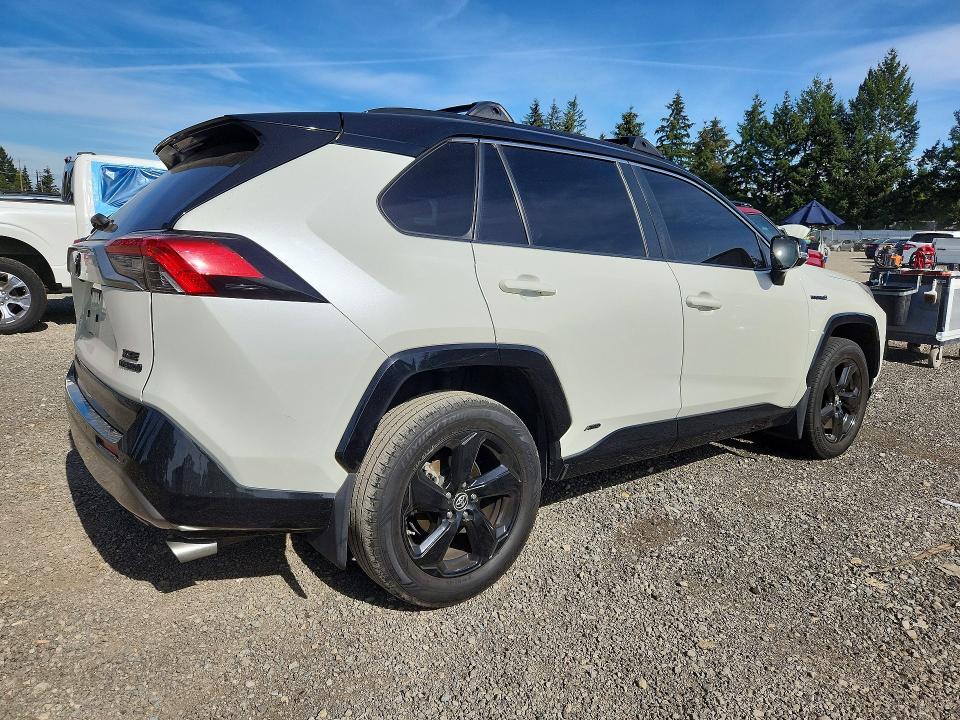 Photo 3 from auction – 2019 TOYOTA RAV4 with VIN JTMEWRFV0KD511778