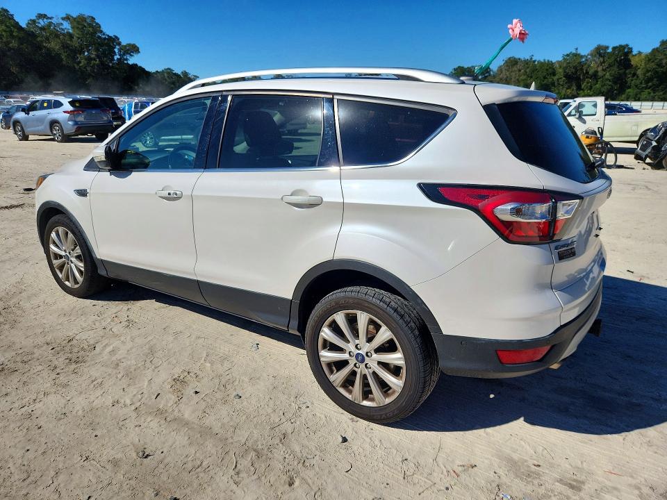 Снимка 2 от търг – 2017 FORD ESCAPE с VIN 1FMCU9J99HUD39584