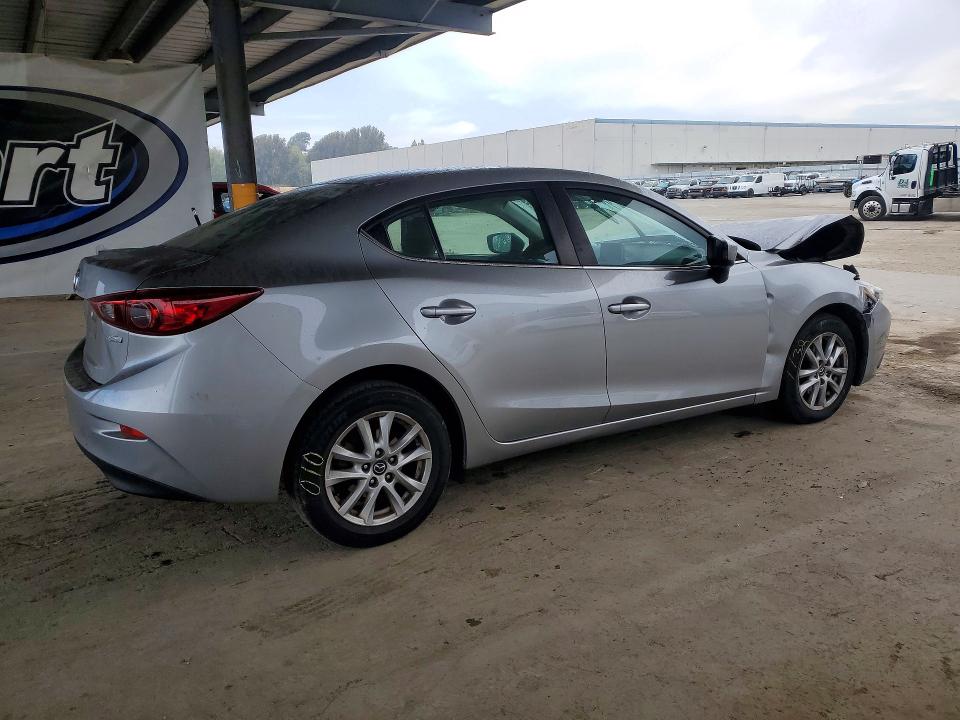 Снимка 3 от търг – 2016 MAZDA 3 с VIN 3MZBM1U7XGM307383
