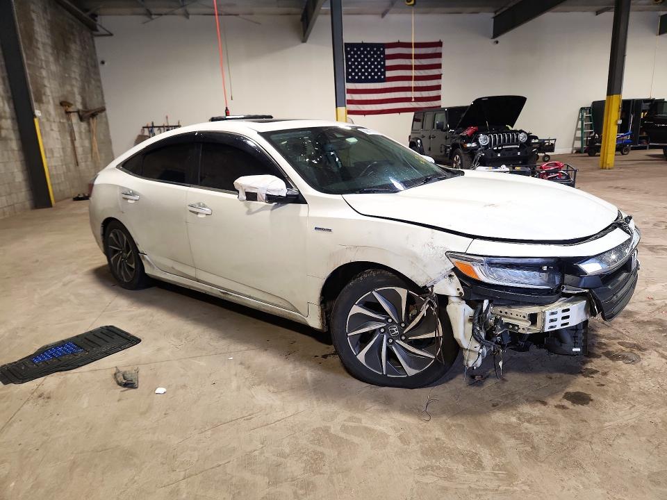 Фото 4 с аукциона – 2019 HONDA INSIGHT с VIN 19XZE4F92KE001084