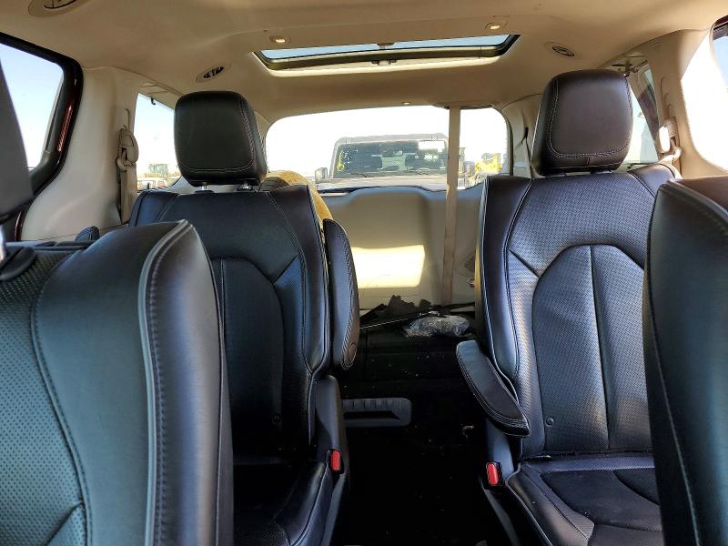 Фото 10 с аукциона – 2018 CHRYSLER PACIFICA с VIN 2C4RC1N71JR230129