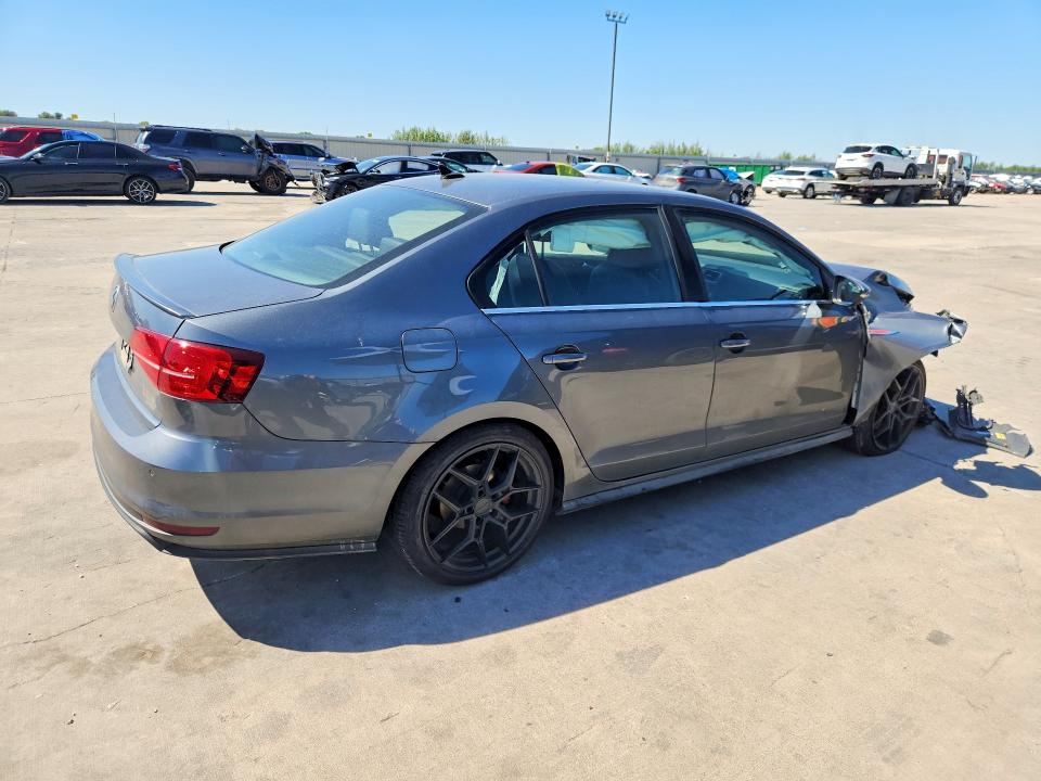 Снимка 3 от търг – 2016 VOLKSWAGEN JETTA с VIN 3VW4S7AJ4GM383747