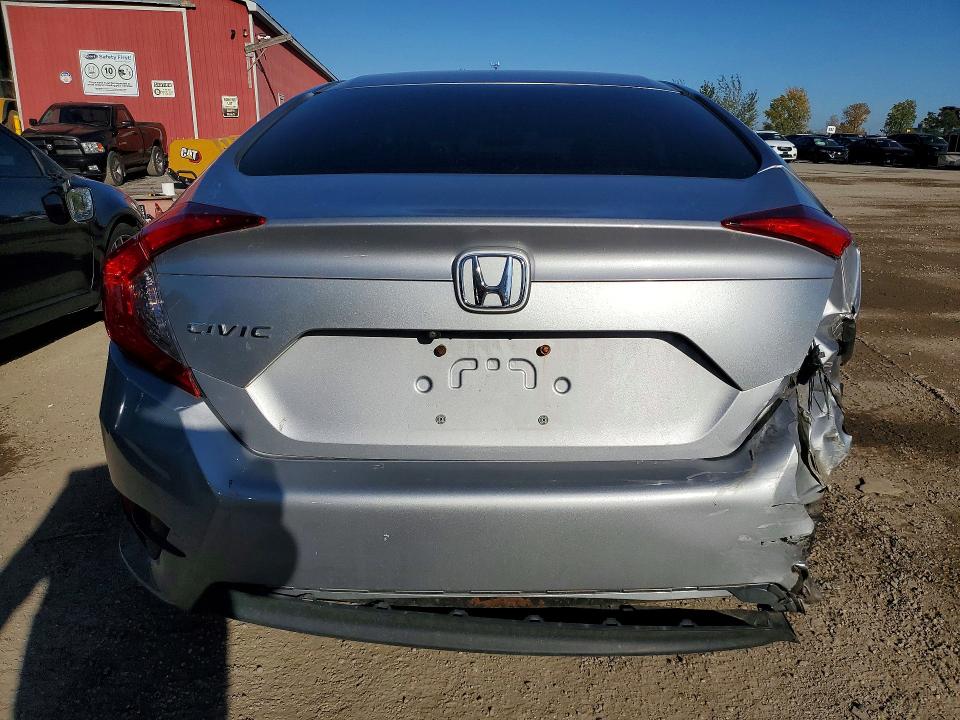 Photo 6 from auction – 2017 HONDA CIVIC with VIN 2HGFC2F86HH040215